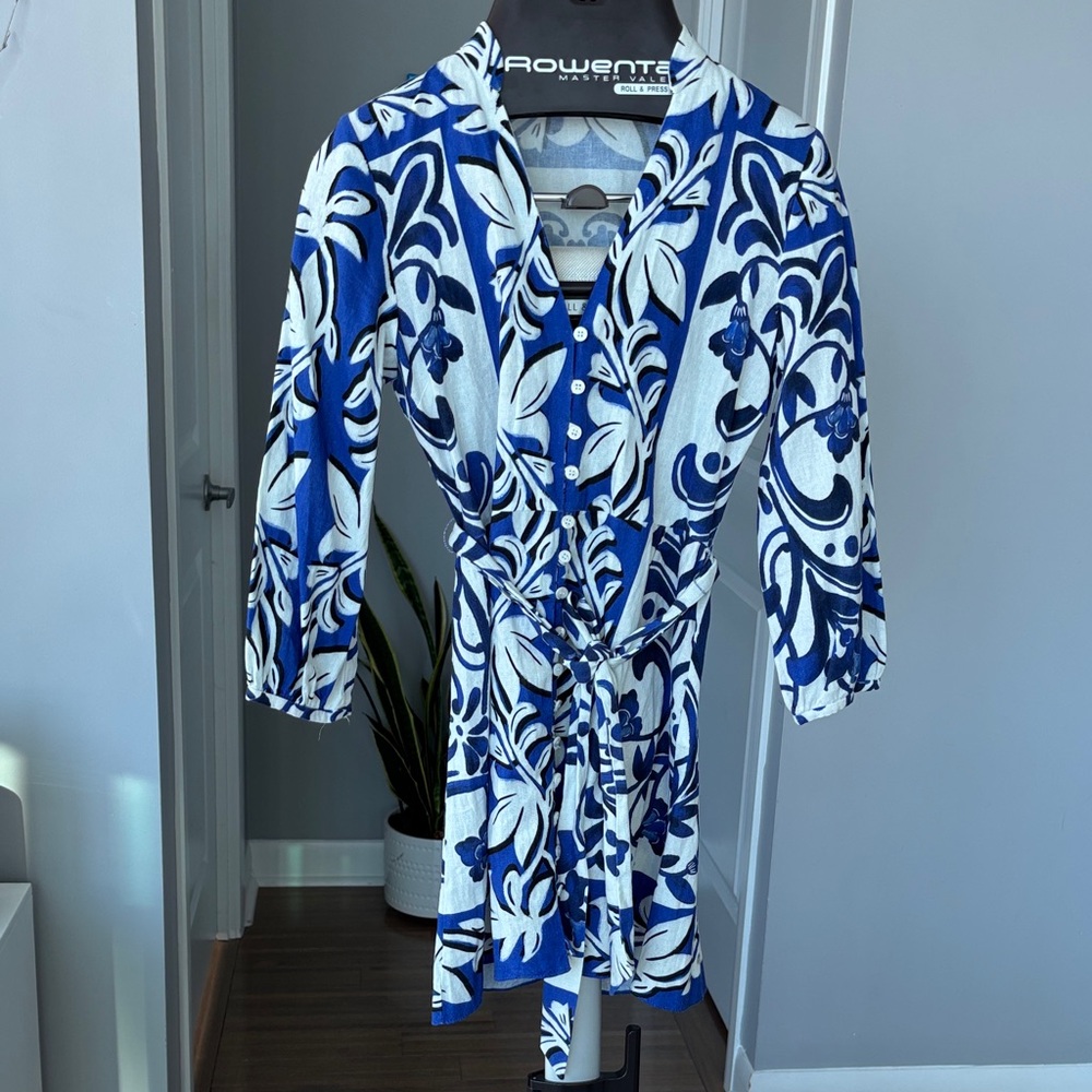 ZARA white and blue floral print linen blend shirt dress. - Picture 2 of 7